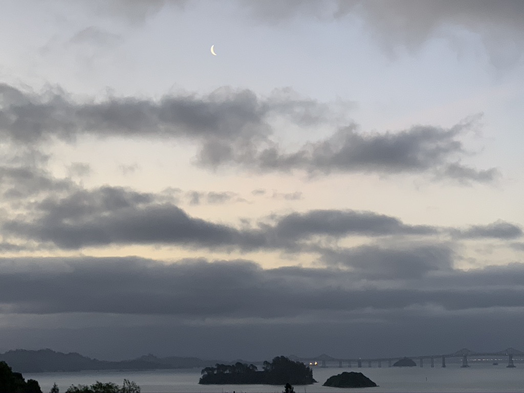 Sunrise Moon, San Fransisco Bay
